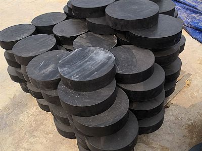 平利县板式橡胶支座由若干层橡胶片与薄钢板经加压硫化